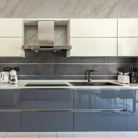 Maison Des Amis - With Parking, Private Courtyard And Wifi *